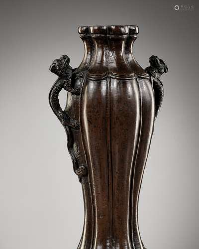 A LOBED BRONZE ‘CHILONG’ VASE, CHINA, 17TH CENTURY