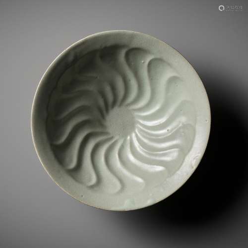 A MOLDED AND CELADON-GLAZED ‘FLORAL’ BOWL, GORYEO DYNASTY, K...