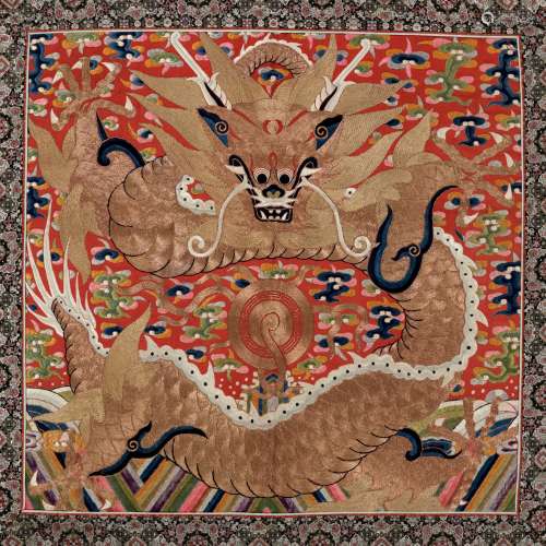 A SILK EMBROIDERED DRAGON PANEL IN TWO-TONE GOLD, CHINA, 19T...