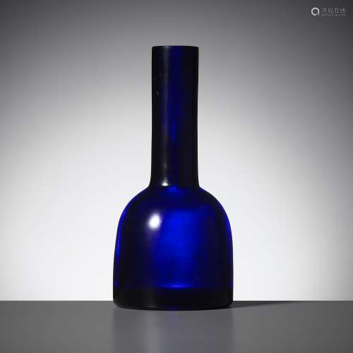 AN IMPERIAL INDIGO-BLUE GLASS MALLET VASE, GUANGXU MARK AND ...