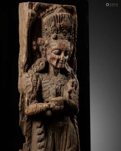 A RARE CARVED WOOD TEMPLE STRUT (VIGRAHA) DEPICTING A YOGINI