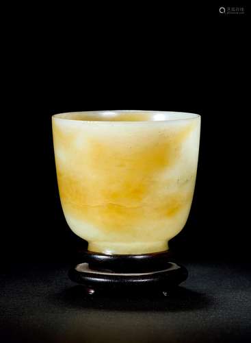「明」 白玉杯