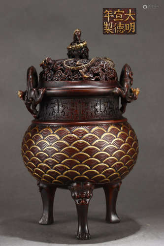 旧藏大明宣德款精铸紫铜胎鎏金海水纹螭龙耳熏炉