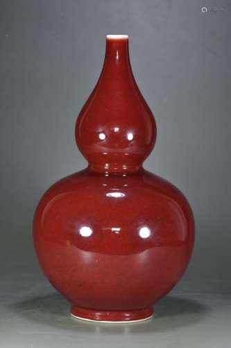大清乾隆年霁红釉葫芦瓶