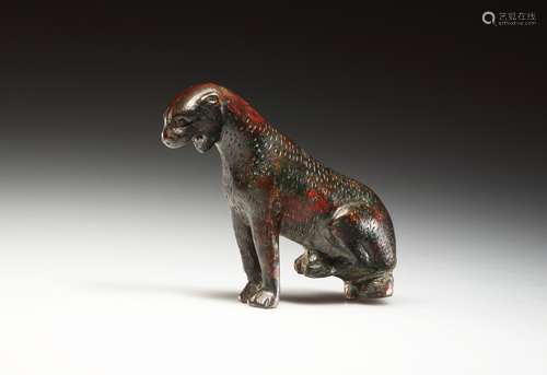 A ROMAN BRONZE SPOUT IN THE SHAPE OF A CROUCHING PANTHER  蹲...