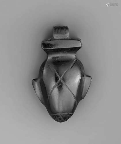 AN EGYPTIAN STEATITE HEART PENDANT  一个埃及磷灰石心形吊坠