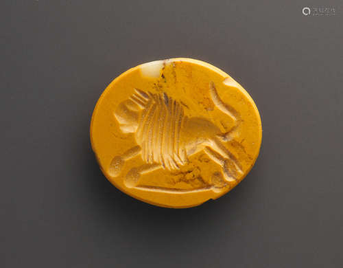 A SASSANIAN JASPER INTAGLIO WITH A LION  一个萨珊碧玉狮子凹版