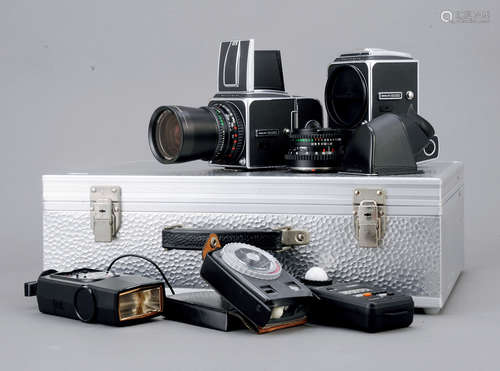 Hasselblad 菲林相機全套 共兩套