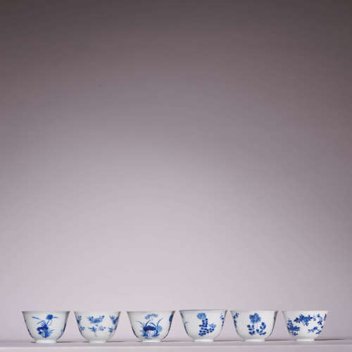 十八世纪 青花折枝花卉纹杯一组六只