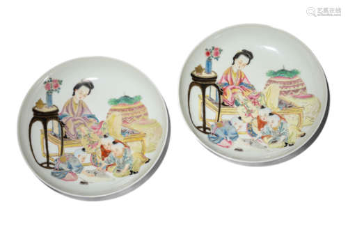 A Pair of Porcelain Famille-Rose Dishes