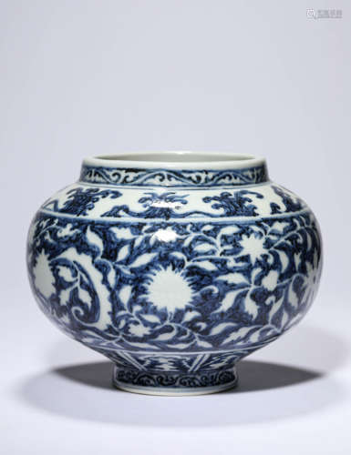 A Porcelain Blue and White Interlock Branches Jar