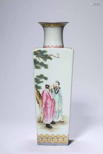 A Porelain Famille-Rose Eight Immortals Vase