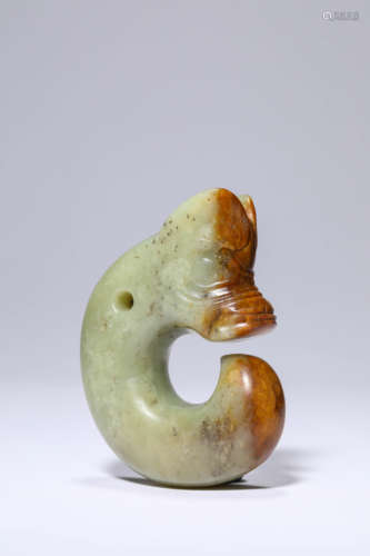 A Jade Dragon Pendant