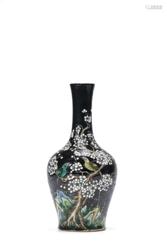 A Porcelain Black-Glazed Meiping Vase