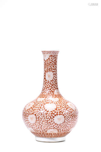 A Porcelain Red-Glazed Interlock Branches Vase