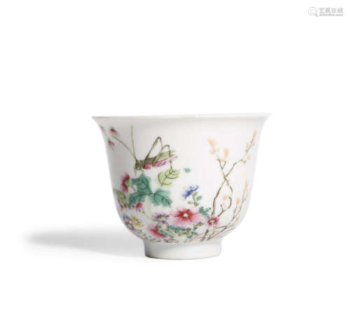 A FAMILLE ROSE FLOWER CUP