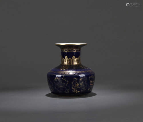 A SMALL ALTAR BLUE GILT EIGHT TREASURE ZUN