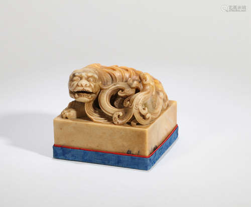 A SHOUSHAN STONE WITH AUSPICIOUS BEAST SEAL