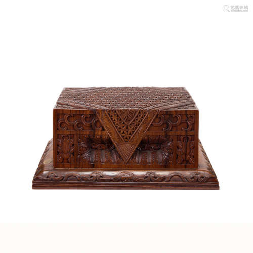 A CARVED HUANGHUALI WOOD STAND (Y)