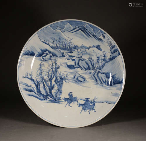 A LARGE BLUE AND WHITE PLUM BLOSSOM IN SNOW PLATE