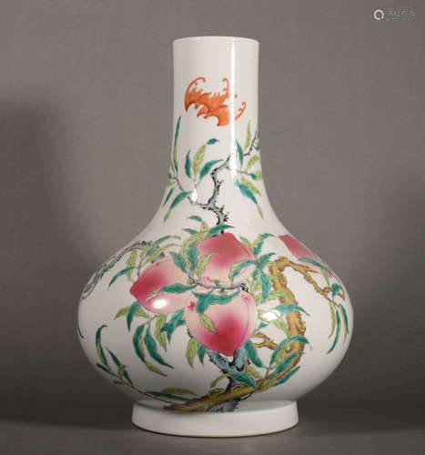 A FAMILIAR ROSE LONGEVITY PEACH VASE