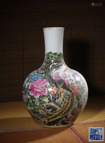 A FAMILLE ROSE‘FLOWER’VASE,QIANLONG PERIOD