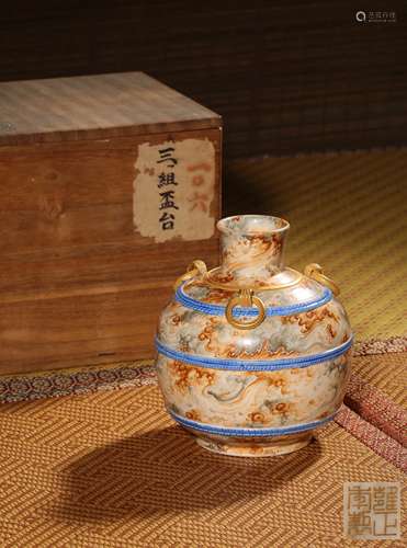 A WOOD-GLAZED GILT-DECORATED VASE,MARK AND PERIOD OF YONGZHE...