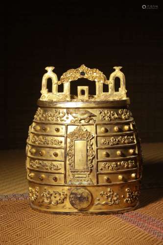 AN IMPERIAL GILT-BRONZE ARCHAISTIC RITUAL CHIME,KANGXI PERIO...