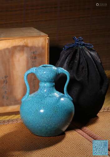 A ROBIN'S-EGG BLUE-GLAZED VASE,MARK AND PERIOD OF QIANLONG