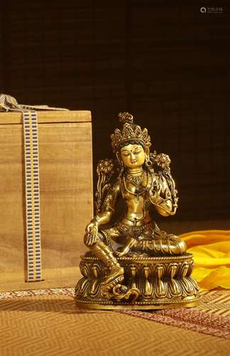 A  GILT-BRONZE FIGURE OF TARA,QING DYNASTY