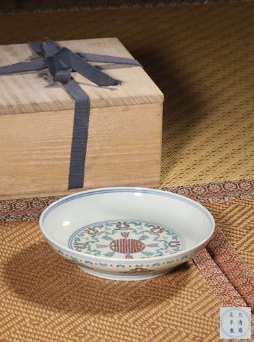 A DOUCAI‘FLOWER’DISH,MARK AND PERIOD OF YONGZHENG