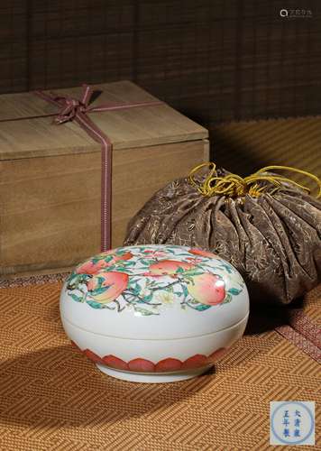 A YANGCAI‘PEACH’BOX,MARK AND PERIOD OF YONGZHENG