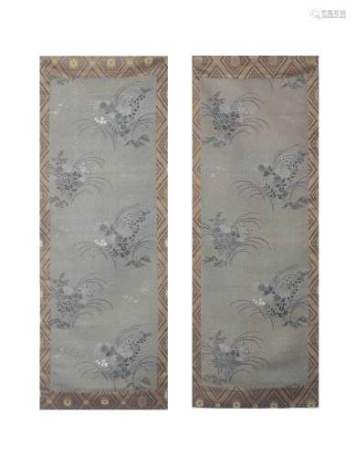 A PAIR OF EMBROIDERED ‘FLOWER' PANEL,QING DYNASTY