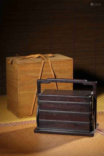 A ROSEWOOD BOX AND COVER,QING DYNASTY