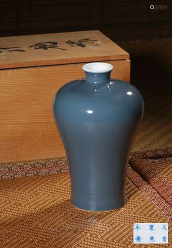 A CLAIR-DE-LUNE-GLAZED MEIPING,MARK AND PERIOD OF KANGXI