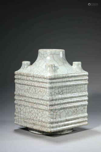 A Ge-Type Five-Necked Vase