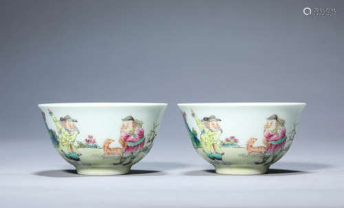 A Pair Of Famille Rose Figure Bowls