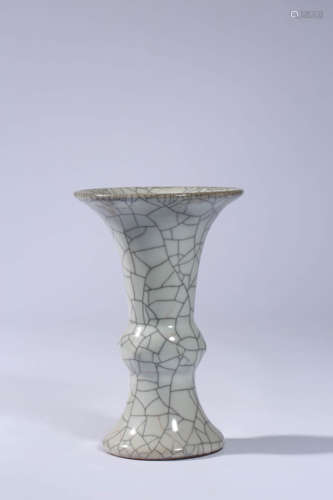 A Guan-Type Flaring Vase, Gu