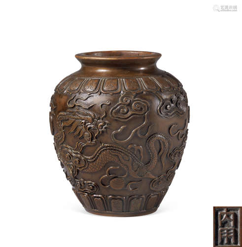 清中期 铜雕二龙戏珠太白罐