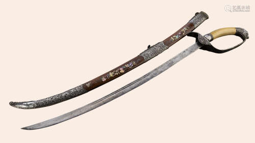 十九世纪 越南银装螺钿弯刀