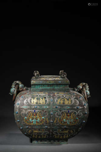 A SILVER AND GOLD INLAY SQUARE LEI VESSEL