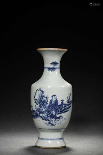 A BLUE AND WHITE FIGURES BOTTLE VASE