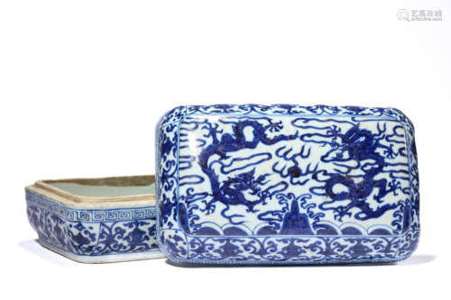 A Porcelain Blue and Whtie Dragon Box and Cover