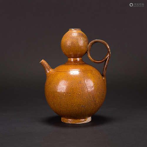 AMBER- GLAZED DOUBLE-GOURD EWER, LIAO DYNASTY