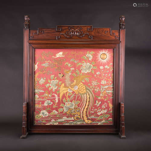 AN  EMBROIDERED 'PHOENIX' SCREEN AND STAND, QING DYNASTY