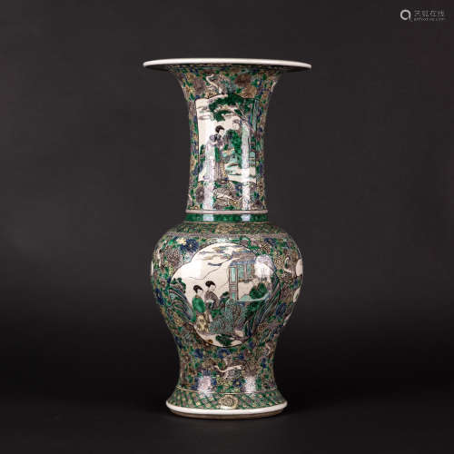 A FAMILLE VERTE 'PHONIEX TAIL' VASE, QING DYNASTY
