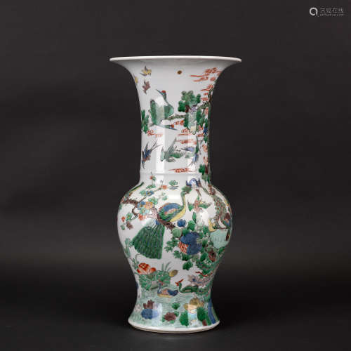 A CHINESE FAMILLE VERTE 'PHONIEX TAIL' VASE, QING DYNASTY