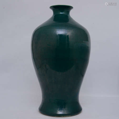 佚名 清中期 绿釉梅瓶