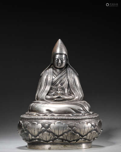 A silver plated copper Tsongkhapa statue,Qing Dynasty,China