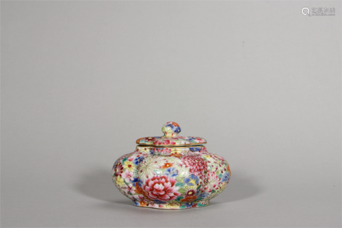 A famille rose flower porcelain water pot,Qing Dynasty,China